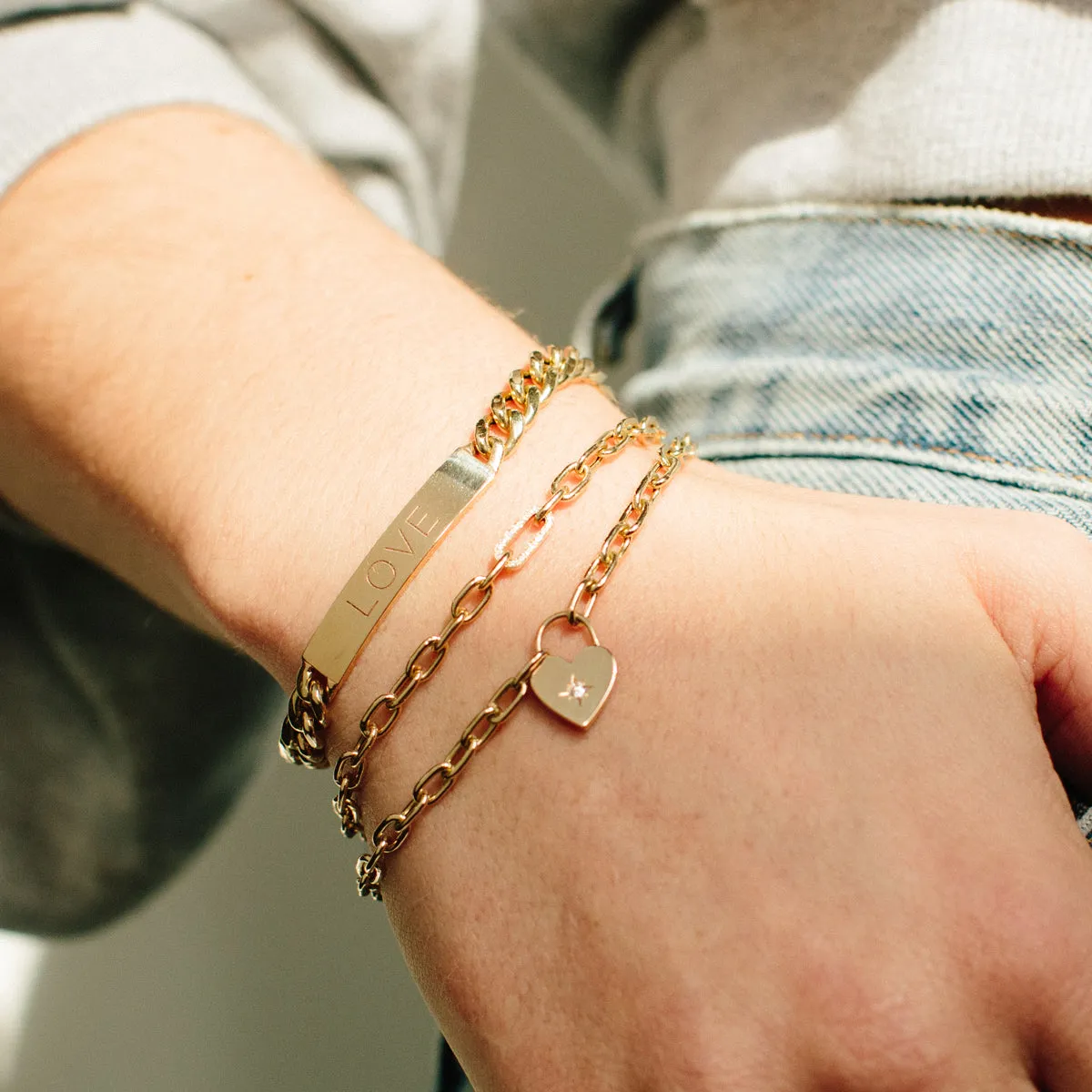 14k Medium Square Oval Chain Bracelet with Pavé Diamond Link