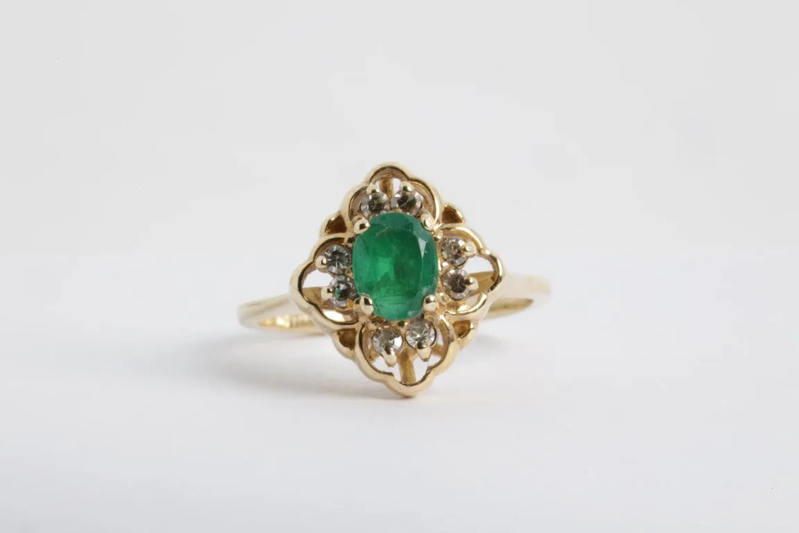 14k Yellow Gold 0.16ctw Diamond 0.77ctw Emerald Ring Size 3.25 (3.10g.)