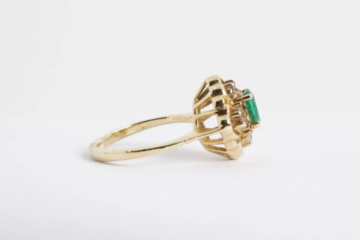 14k Yellow Gold 0.16ctw Diamond 0.77ctw Emerald Ring Size 3.25 (3.10g.)