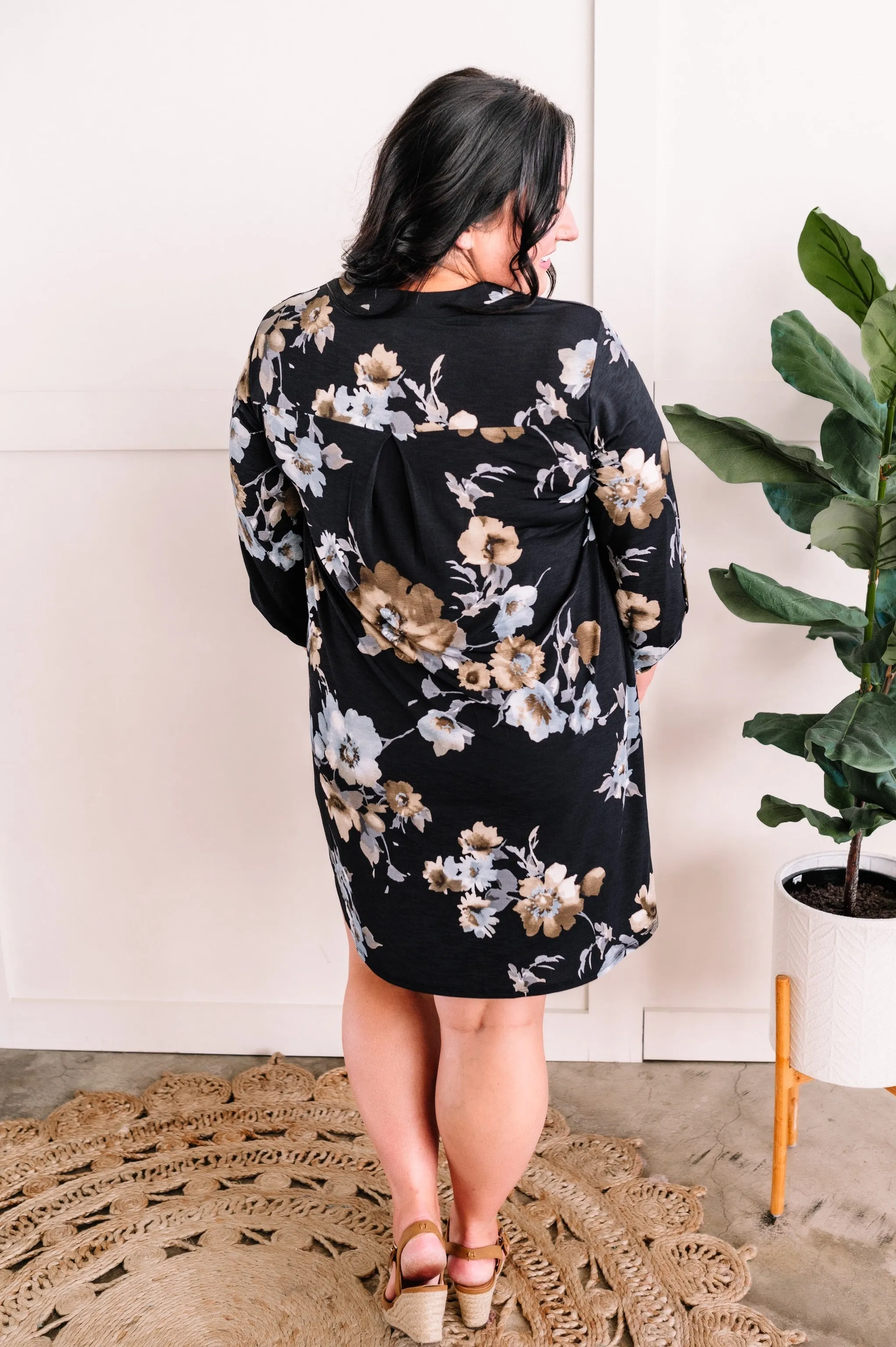 Black Button Sleeve Gabby Dress With Pockets In Deep Florals