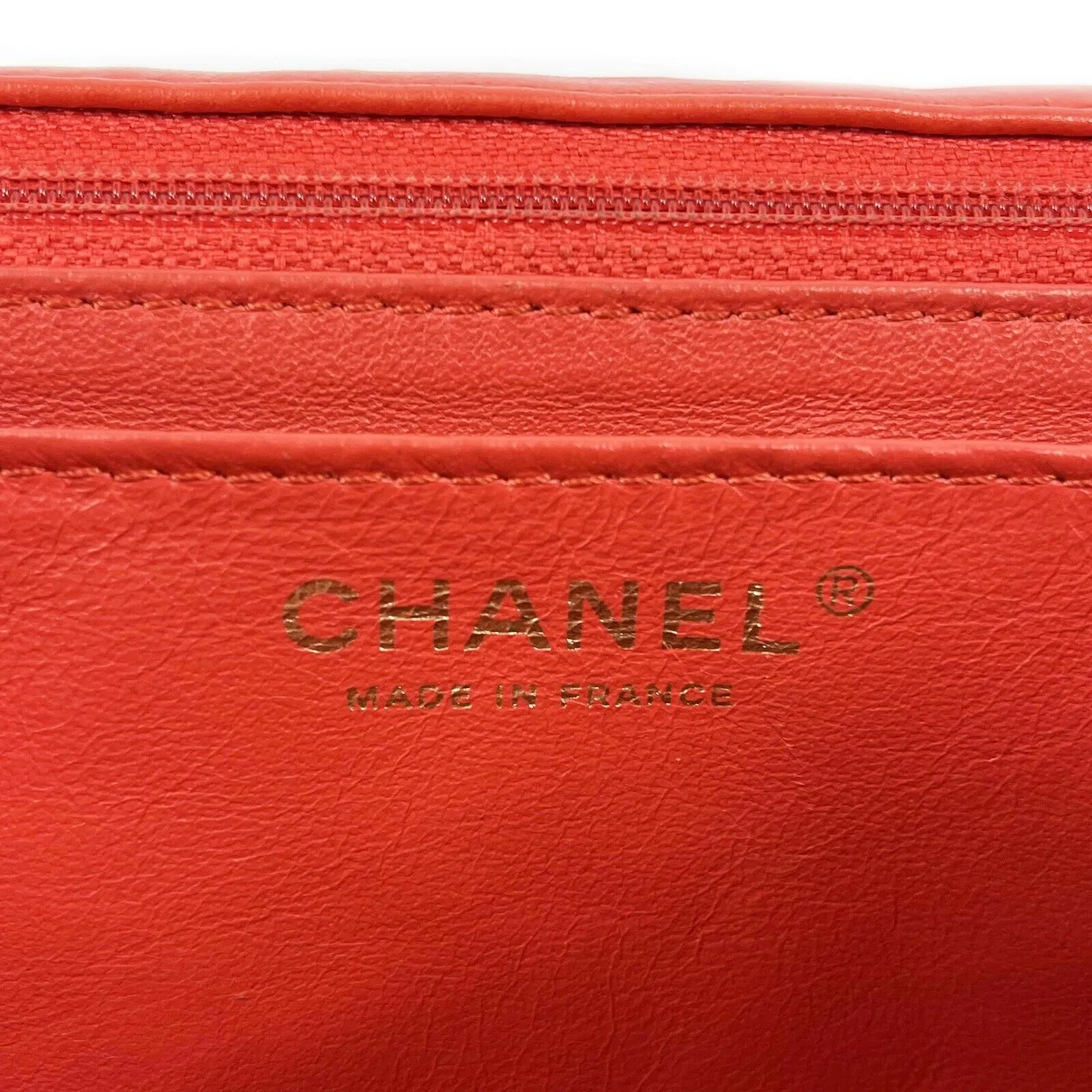 CHANEL - Jumbo Classic Flap - Red Lambskin Shoulder Bag