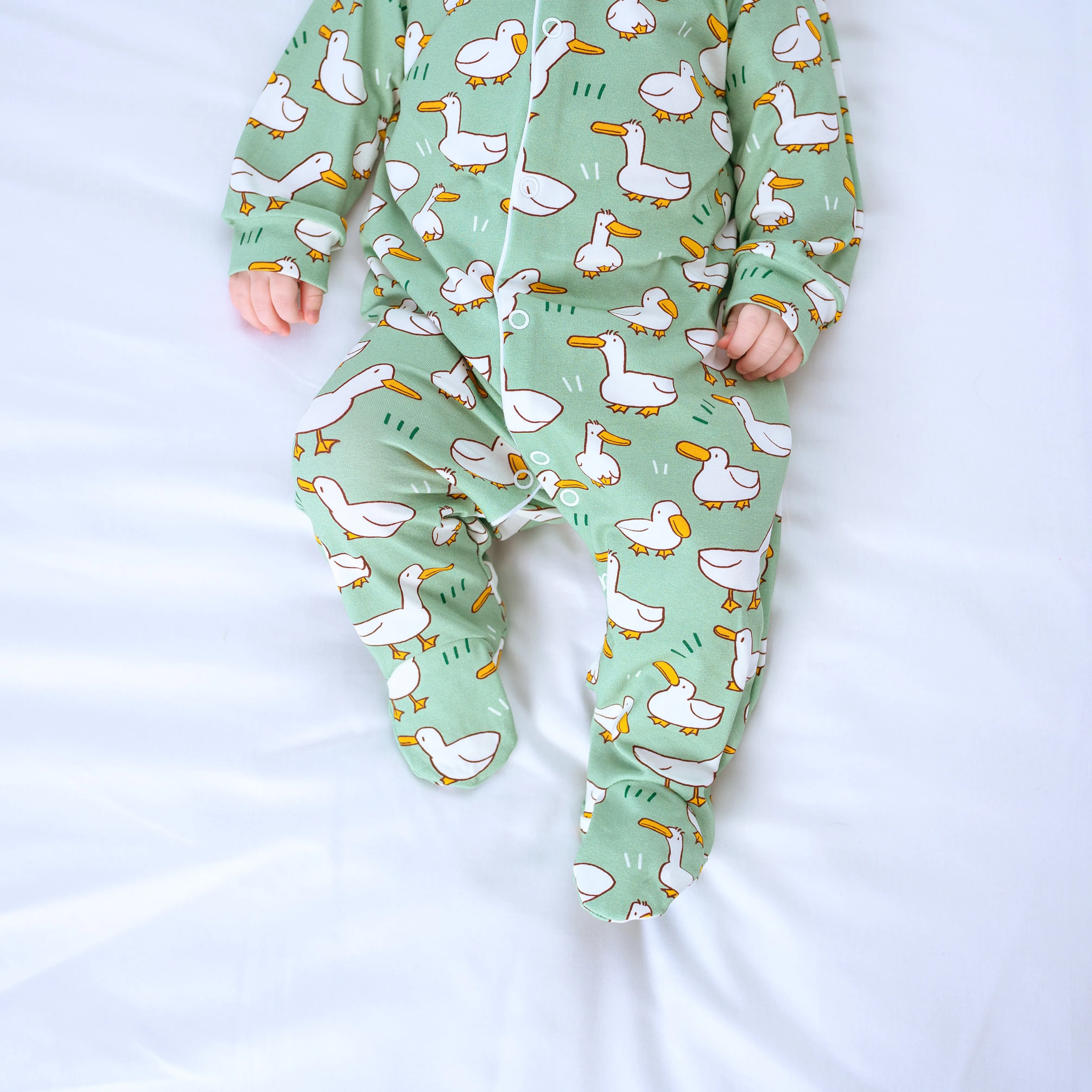 Dancing ducks cotton sleepsuit