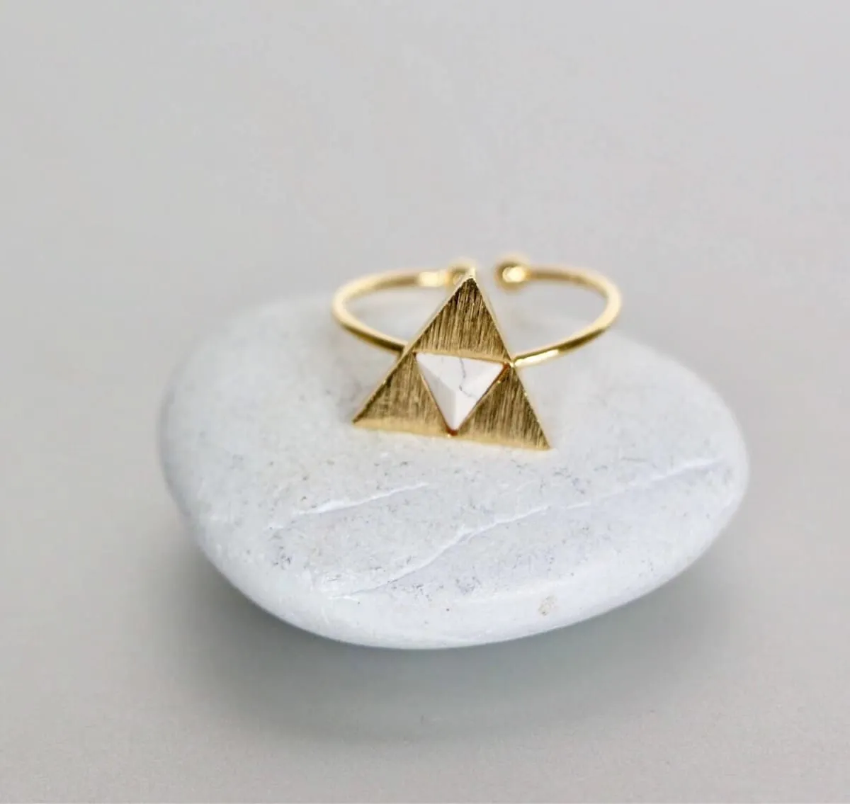 Gold Dipped Triangle Ring/Toe Ring, White Marble Stone Ring, Geometric Ring, Stone Jewelry, Modern Ring, Bridesmaids Gift MR53