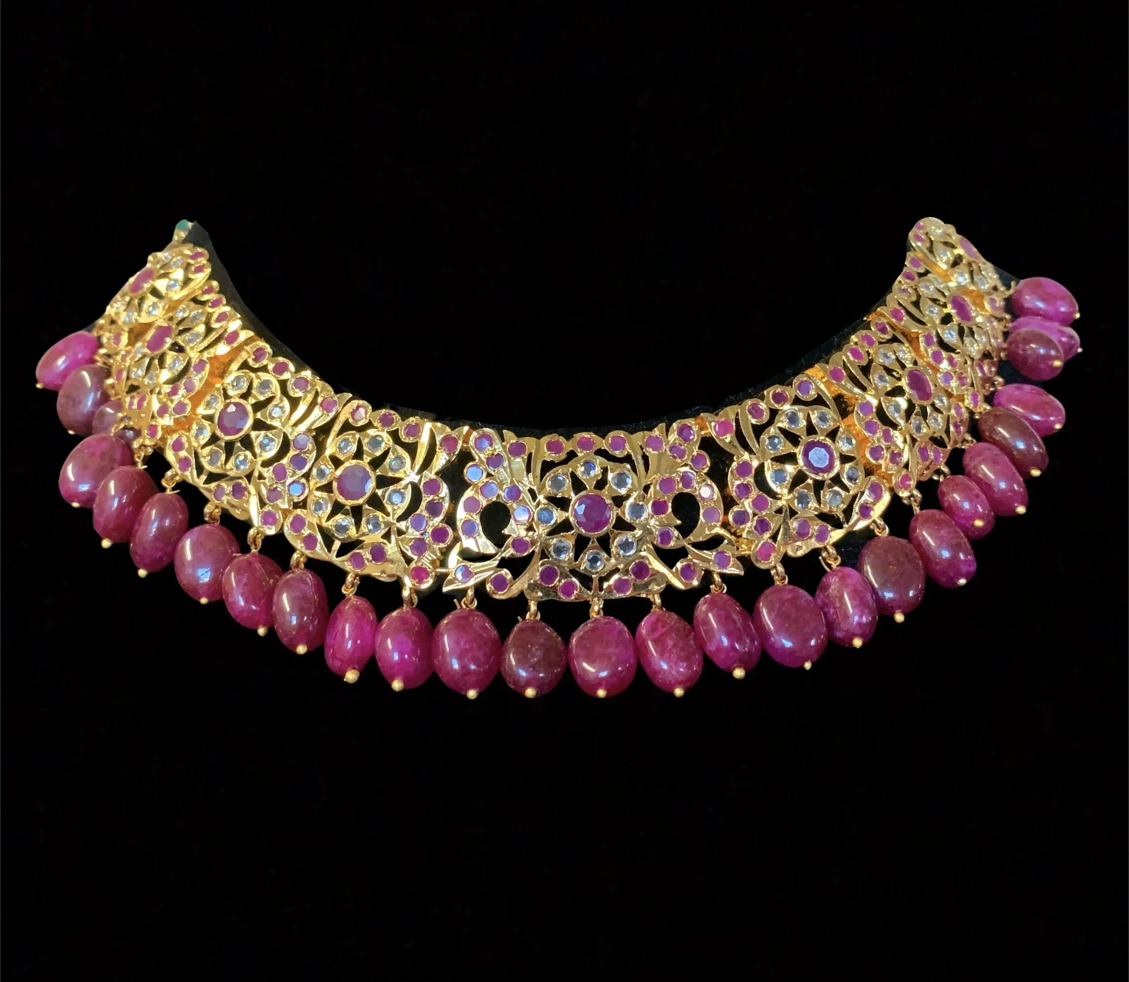 Heena necklace set in rubies ( SHIPS IN 4 WEEKS )