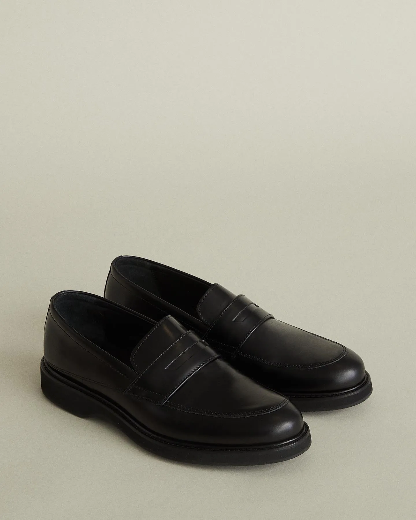 Marcos Leather Loafer