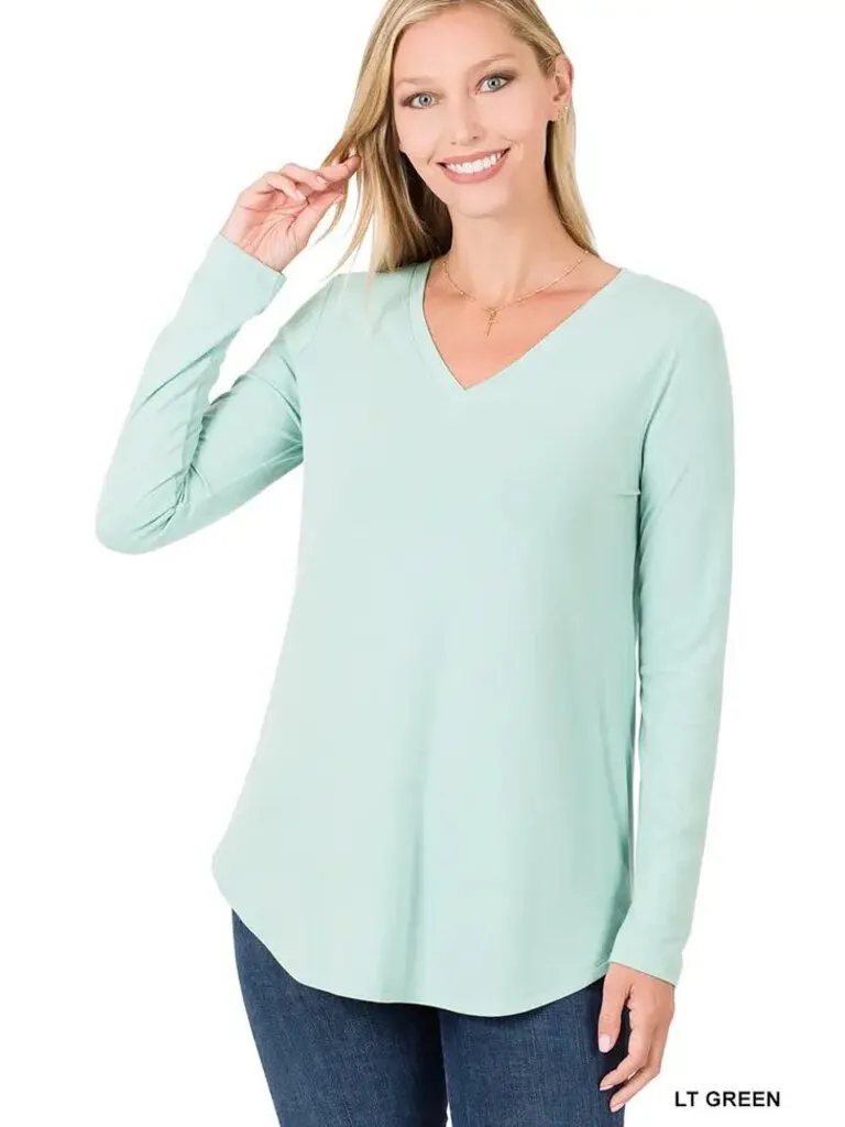 New! Premium Long Sleeve V Neck Round Hem Top Size M